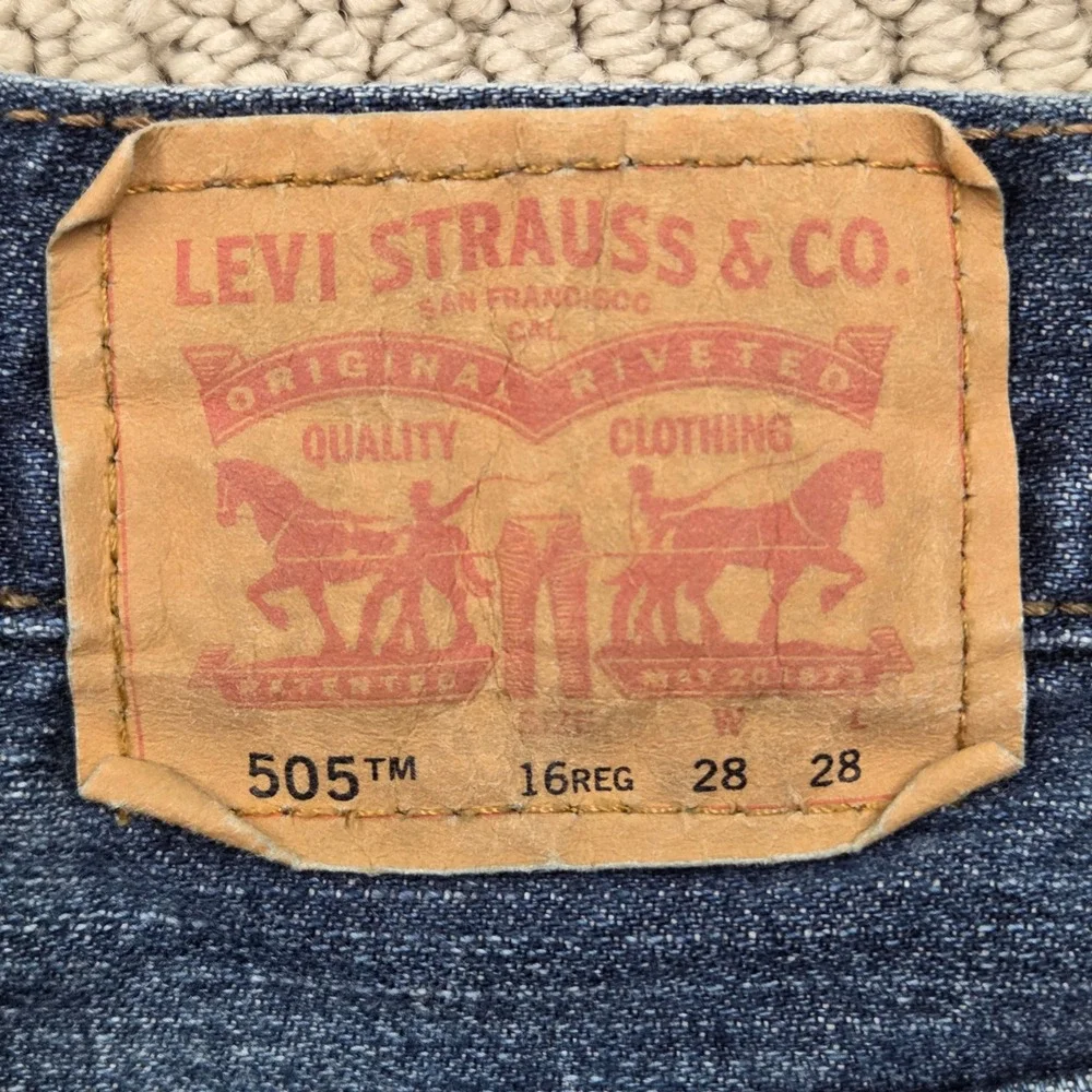 Levis 505 Regular Fit Jeans Boys 16 Reg 28x28 Dark Wash Blue Straight Leg Denim